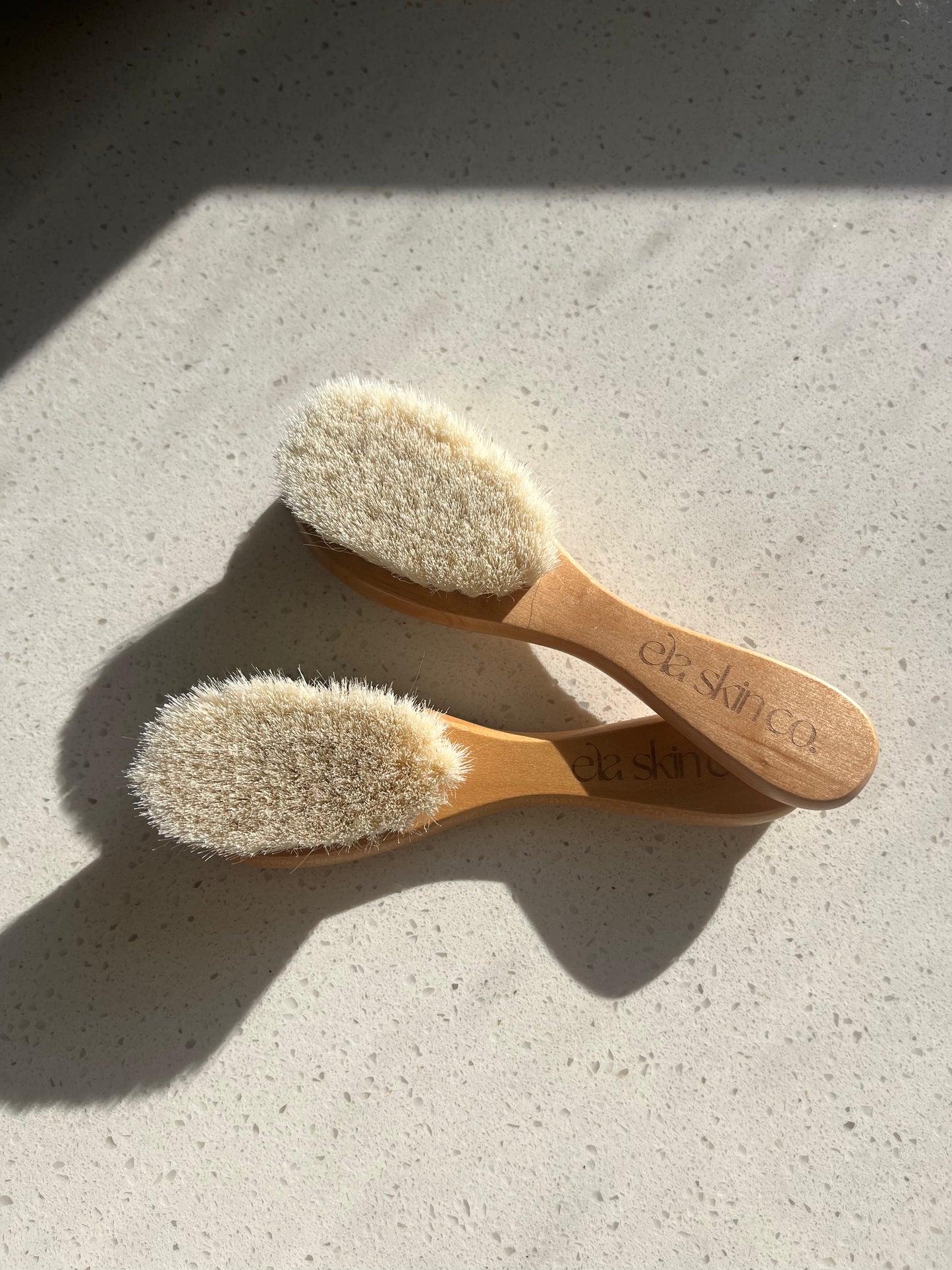 Facial Dry Brush